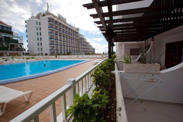 Cozy Apartment Close To Fanabe Beach, Tenerife Адехе Екстериор снимка