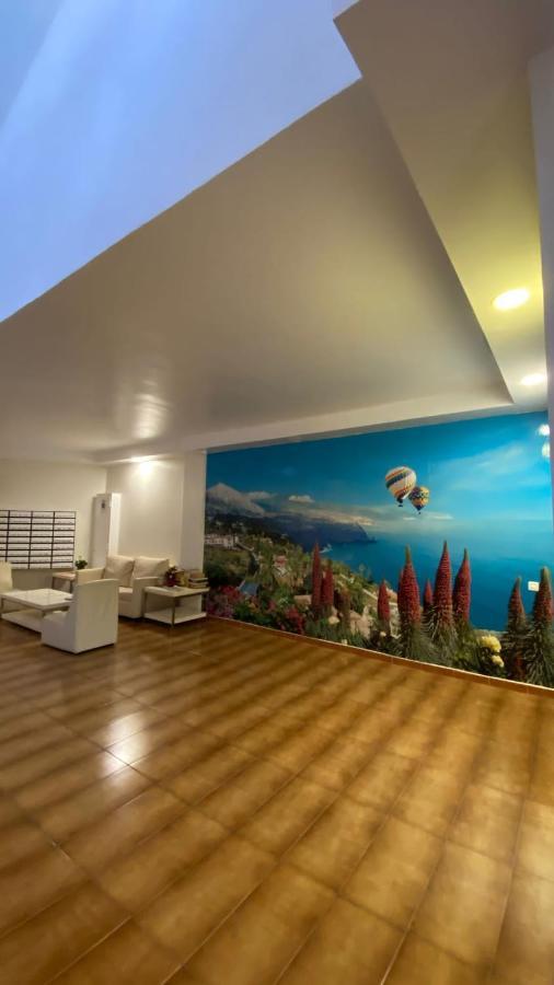 Cozy Apartment Close To Fanabe Beach, Tenerife Адехе Екстериор снимка
