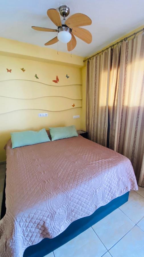 Cozy Apartment Close To Fanabe Beach, Tenerife Адехе Екстериор снимка